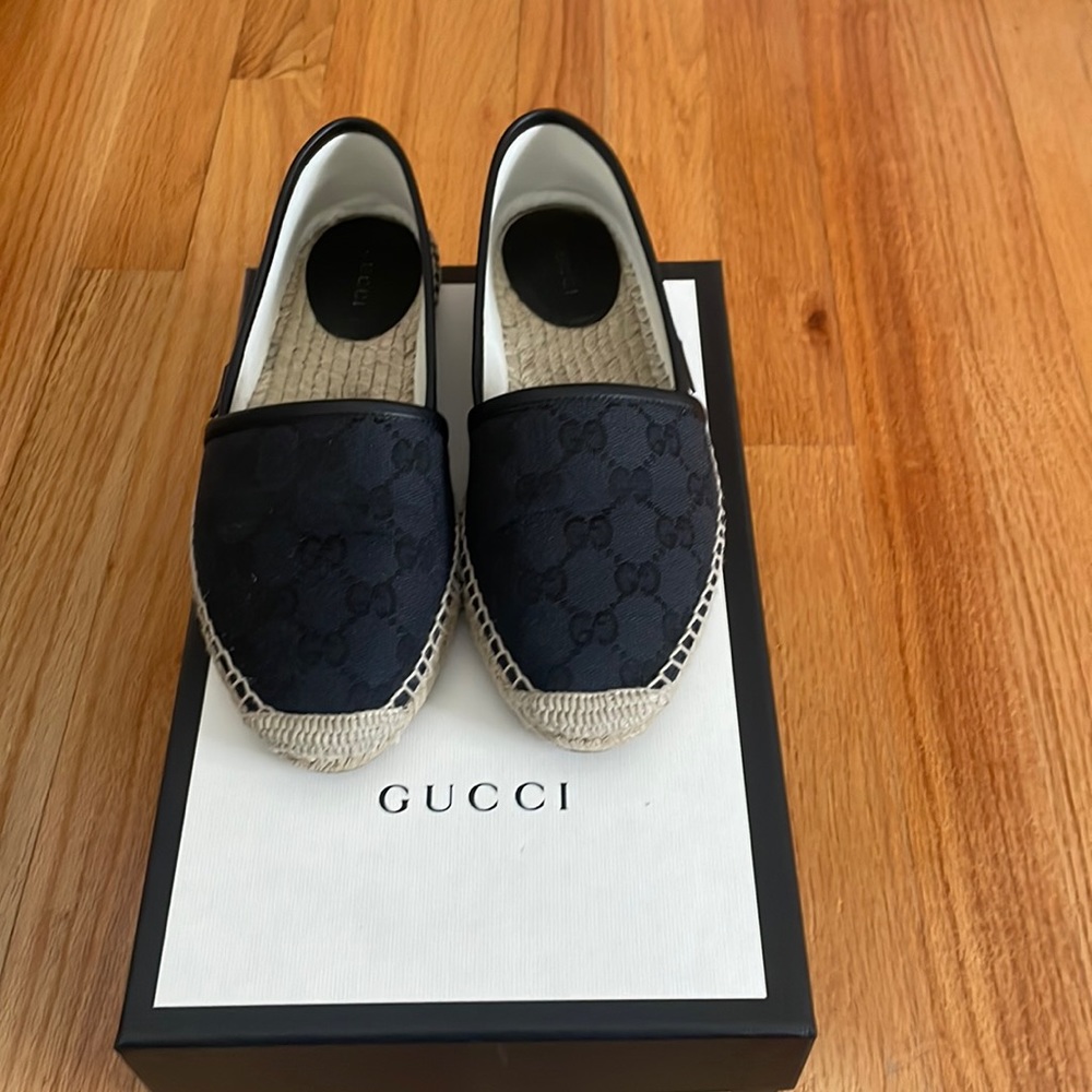 Gucci Black Canvas and Leather Trim Espadrilles. Size 36+. 36 1/2 Rubber Sole